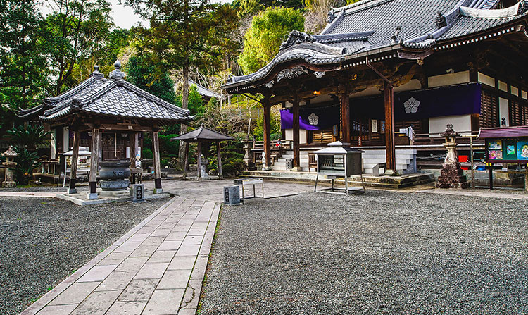 Featuring “Red Turtle”, The Oldest Temple Bell In Kochi Prefecture Enkoji Temple